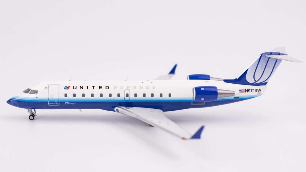 NG Models 52020 1:200 United Express (Sky West) CRJ200 N971SW Tulip livery