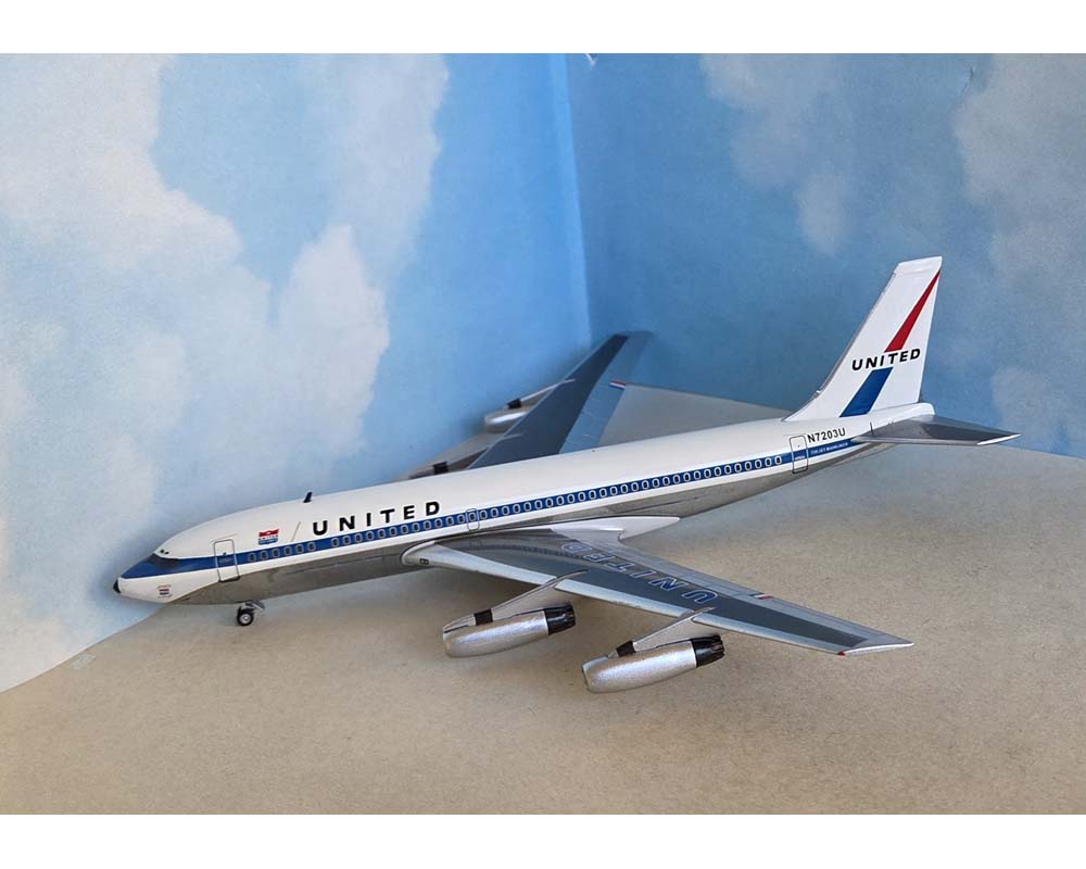 Aero Classics AC211542 1:200 United Airlines B.720 N7203U