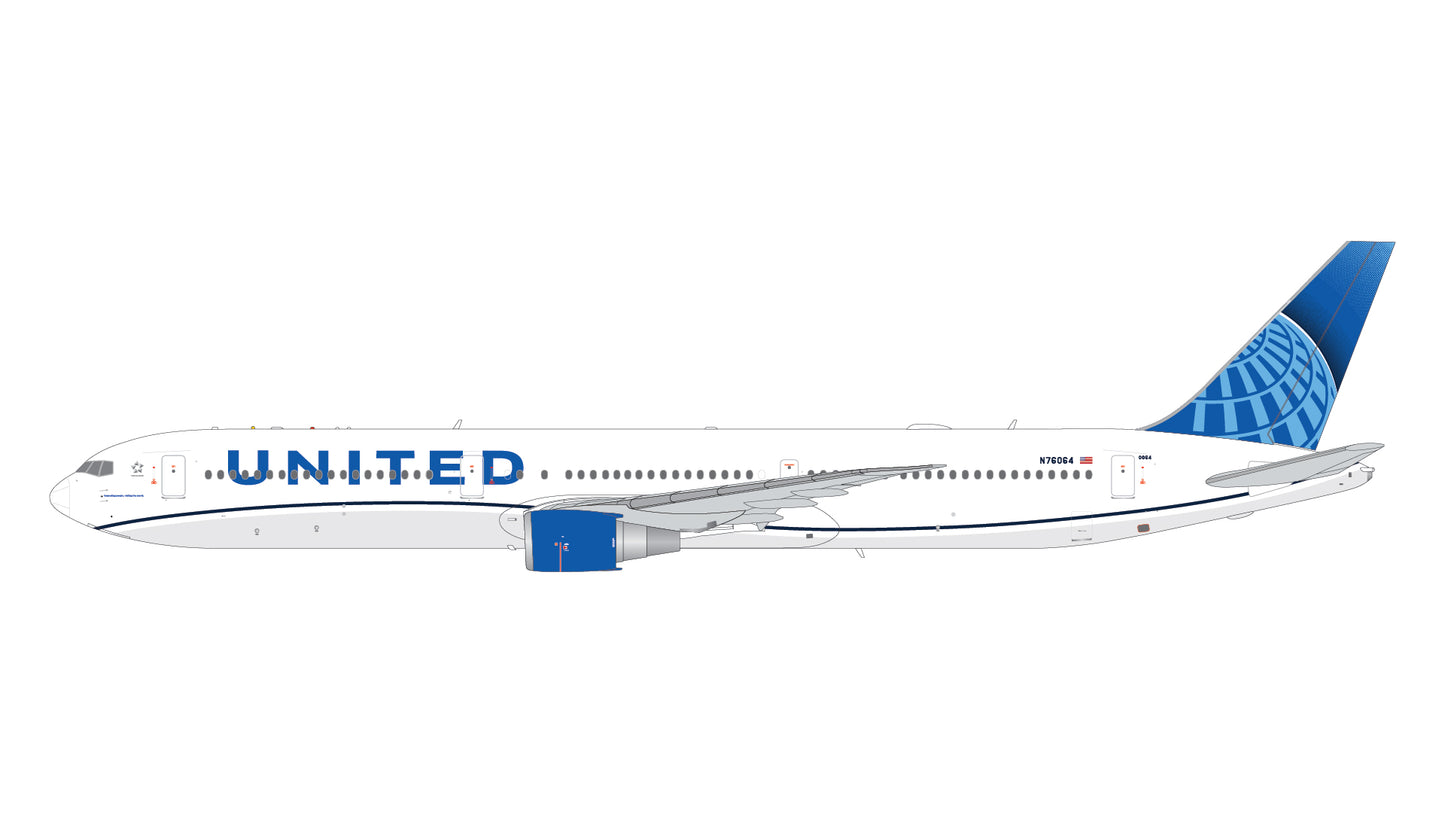Pre-Order Gemini Jets G2UAL1445 1:200 United Airlines B767-300ER N76064
