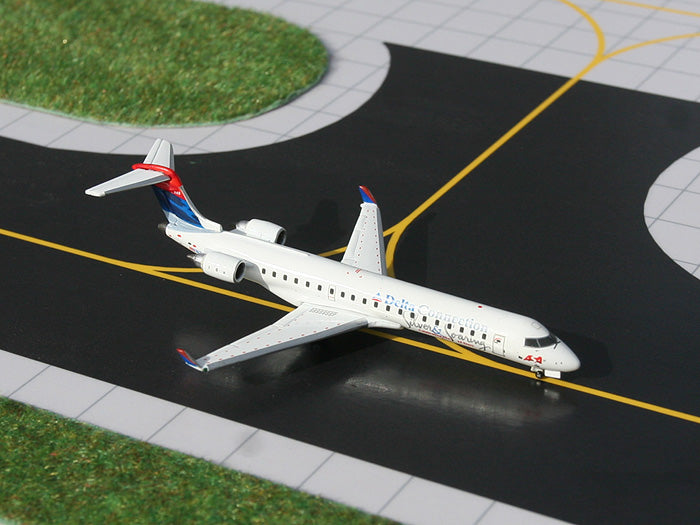 Gemini Jets GJDAL728 1:400 Delta Connection CRJ-700 N740EV