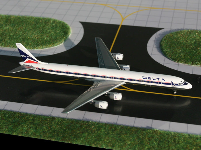 Gemini Jets GJDAL779 1:400 Delta Airlines DC-8-71 N1304L