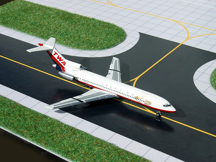 Gemini Jets GJTWA438 1:400 TWA Boeing 727-200 N54351