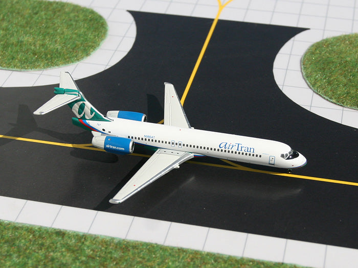 Gemini Jets GJTRS903 1:400 AirTran Boeing 717-200 N986AT