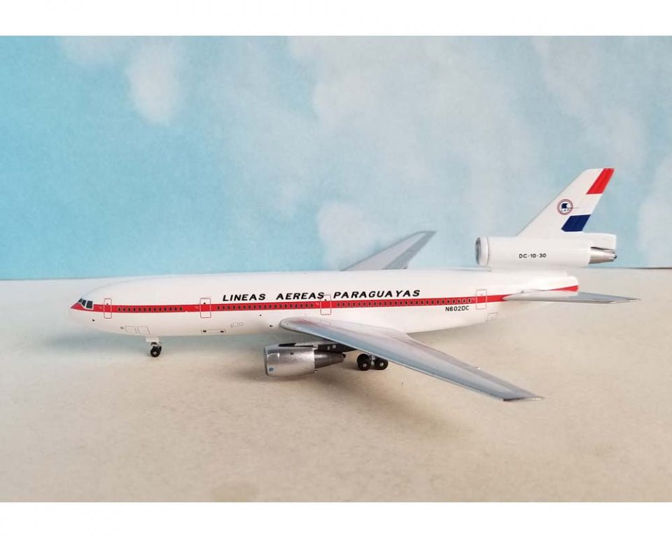 Aero Classics AC411427 1:400 LAP Paraguay DC - 10 - 30 N602DC