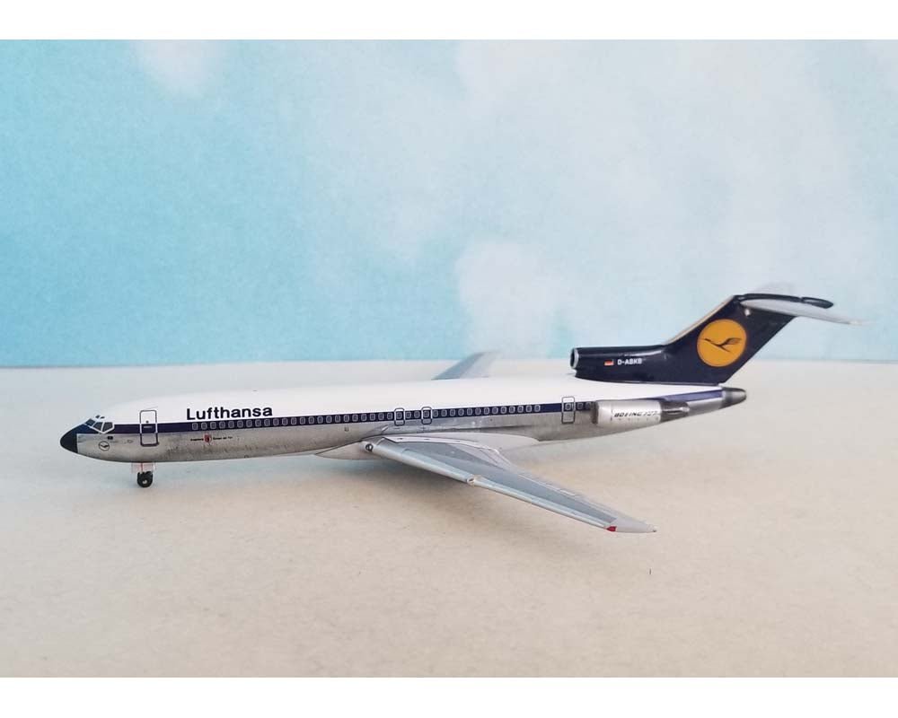 AeroClassics AC411368 1:400 Lufthansa B727 - 200 D - ABKB