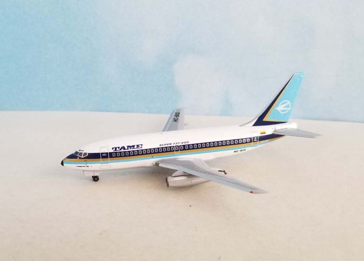 AeroClassics AC411371 1:400 Tame Boeing 737 - 200 HC - BIG