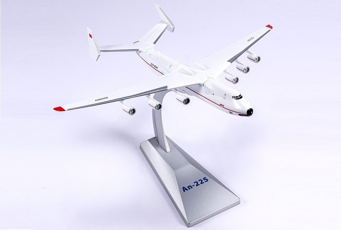 Air Force 1 AF1 - 0168 1:400 Antonov AN - 225 "CCP - 82060"