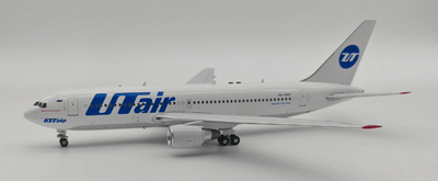 AviaBoss A2051 (A2014) 1:200 UTair Aviation Boeing 767 - 224/ER RA - 73081