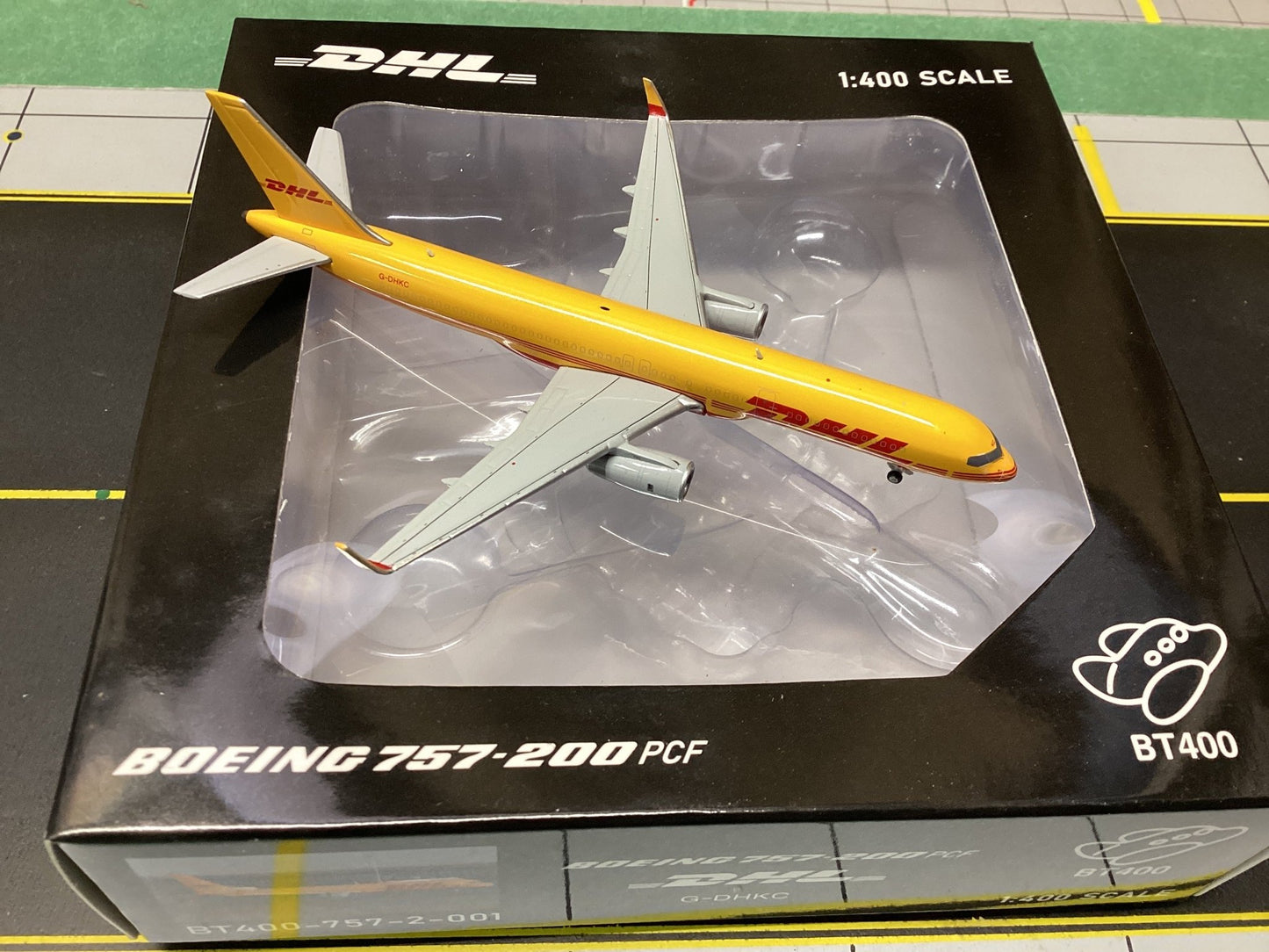 Aviation400 BT - 400 - 757 - 2 - 001 1:400 DHL Boeing 757 - 200 G - DHKC