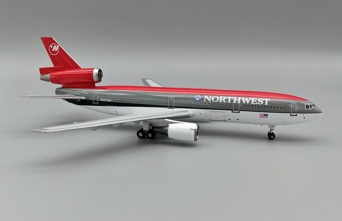 B - Models B - NW - 104 - 227 1:200 Northwest Airlines McDonnell Douglas DC - 10 - 30 N227NW