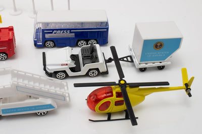 Daron DT5732 Air Force One Large Airport Playset