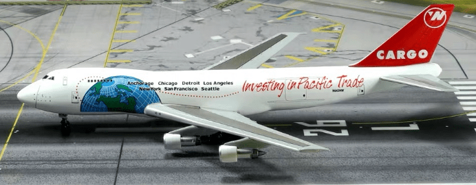 Dragon Models 55149 1:400 Northwest Cargo Boeing 747 - 200 N643NW