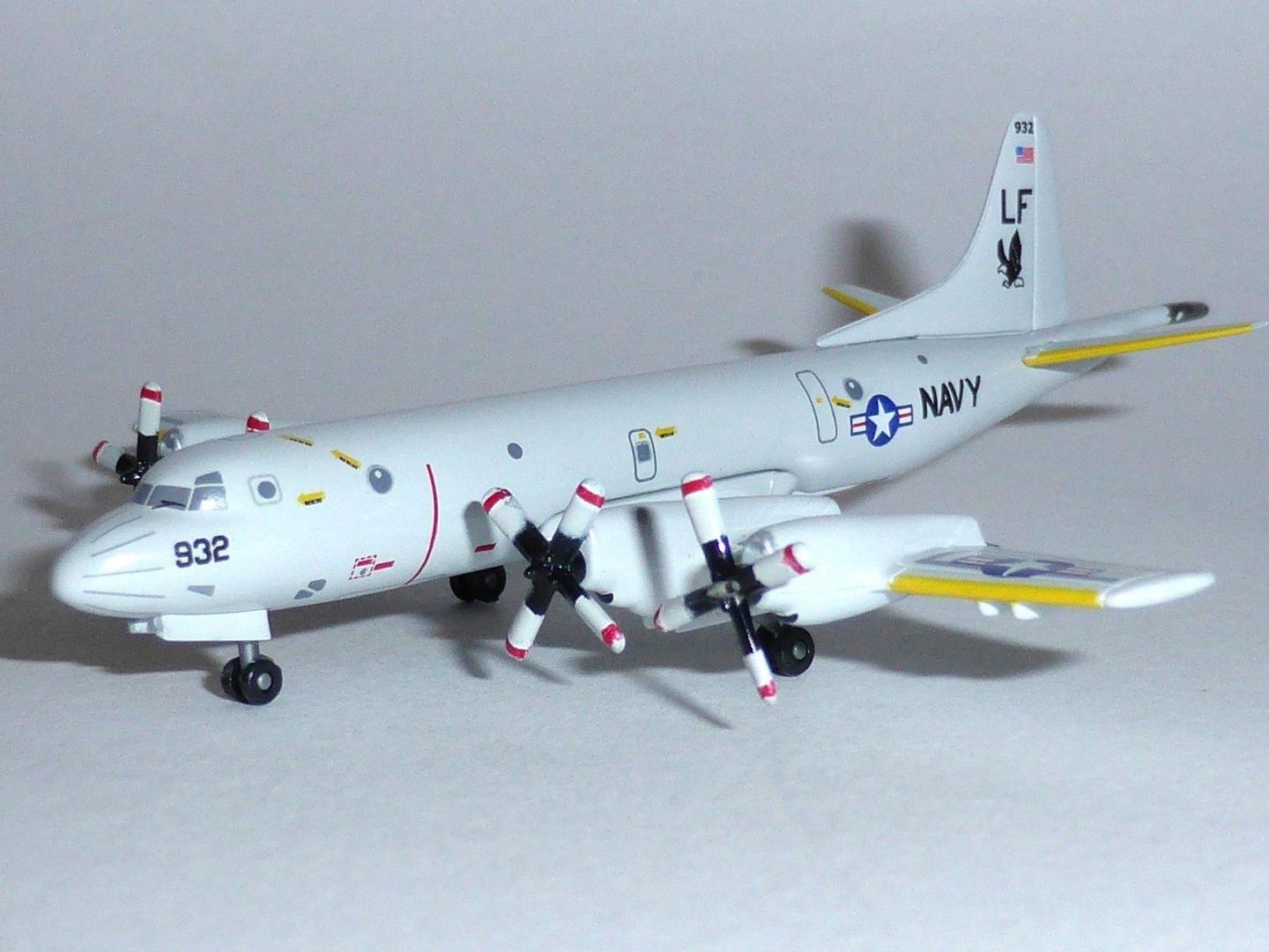 Dragon Models 55688 1:400 US Navy P - 3C Orion VP - 16 War Eagles