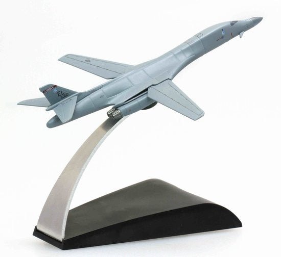 Dragon Wings 56313 1:400 USAF B - 1B Lancer 34th BS/28th BW Thunderbirds #85 - 0060