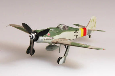 Easy Models 37262 1:72 Focke - Wulf Fw 190D Luftwaffe IV/JG 3 Udet, 1945