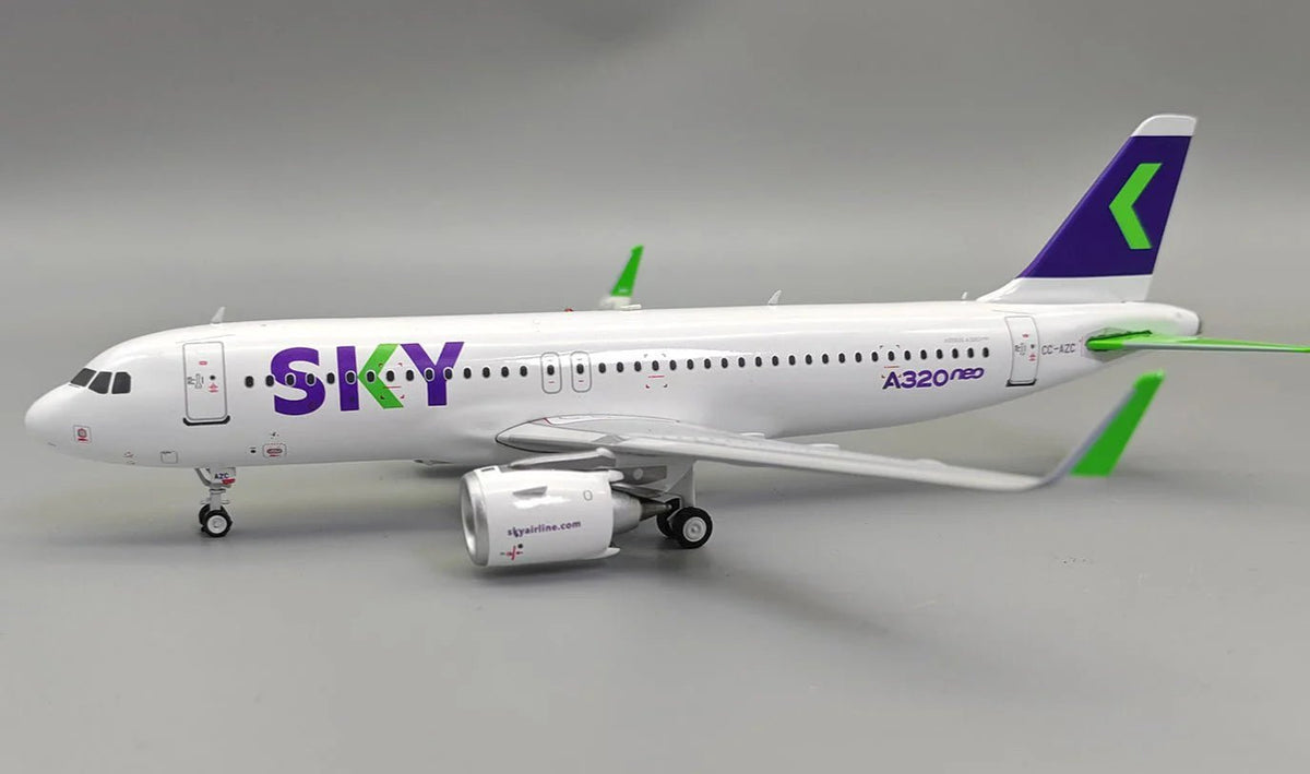 *El Aviador EAVAZC 1:200 Sky Airline Airbus A320 - 251N CC - AZC