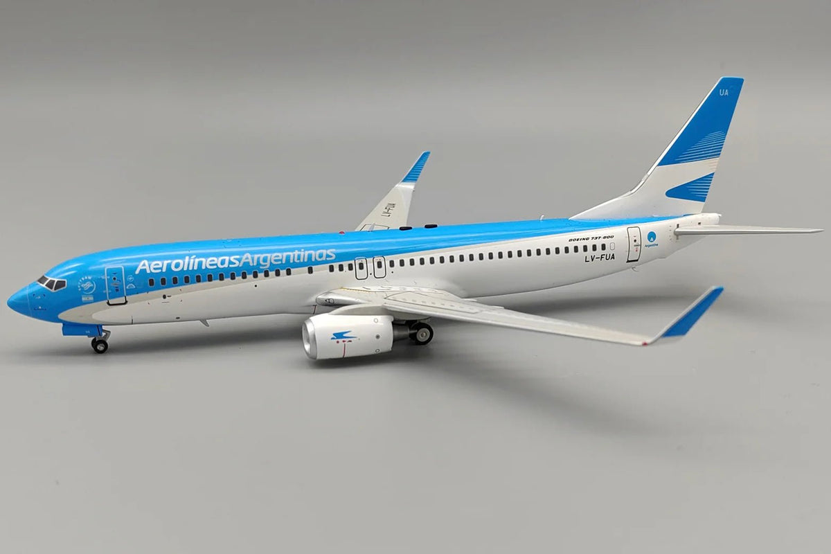 El Aviador EAVFUA 1:200 Aerolineas Argentinas Boeing 737 - 800 LV - FUA