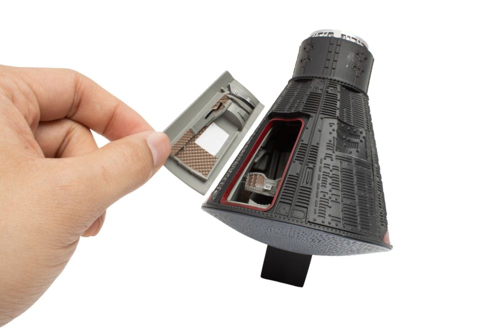 Executive Series EXE5325 1:24 Gemini IV Capsule