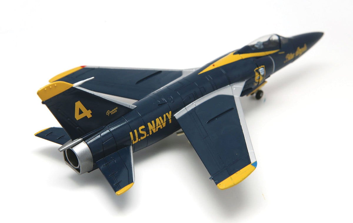 Falcon FA728007 1:72 U.S Navy Grumman F11F - 1 Tiger Blue Angels, #4 1964 - 1965