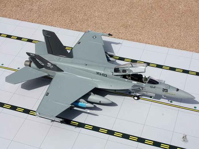 Gemini Aces GAUSN10002 1:72 U.S Navy F/A - 18F Super Hornet "Jolly Rogers"