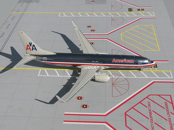Gemini Jets G2AAL015 1:200 American Airlines Boeing 737 - 800 N903AN (Box has minor shelf wear)