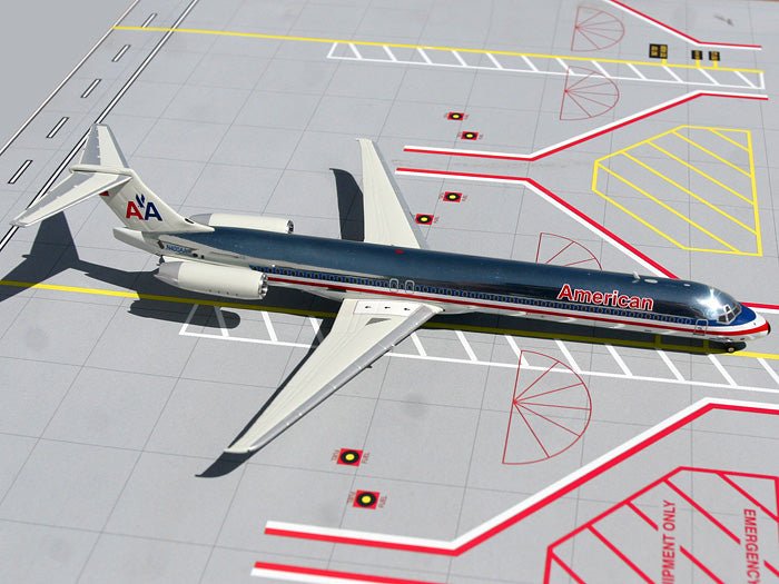 Gemini Jets G2AAL130 1:200 American Airlines MD - 80 N7509 (Box has shelf wear and model has minor tarnishing)