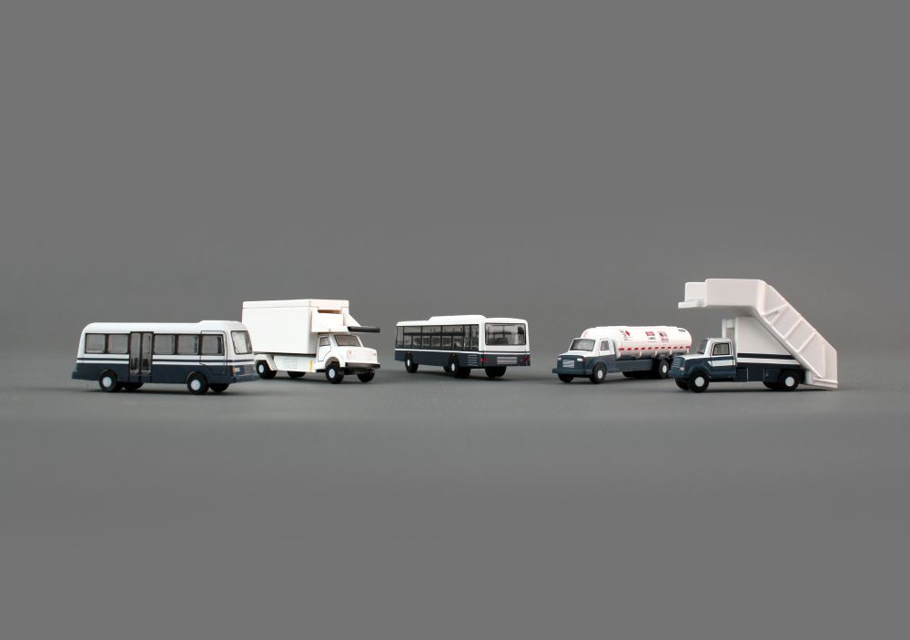 Gemini Jets G2APS450 1:200 Airport Support Equipment