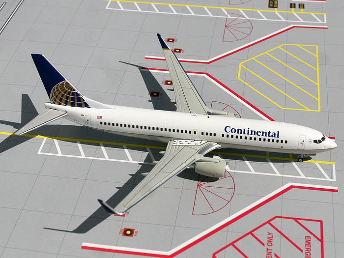 Gemini Jets G2COA090 1:200 Continental Boeing 737 - 800 N24224