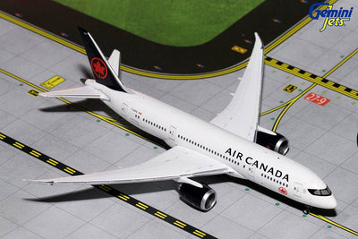 Gemini Jets GJACA1648 1:400 Air Canada Boeing 787-8 C-GHPQ