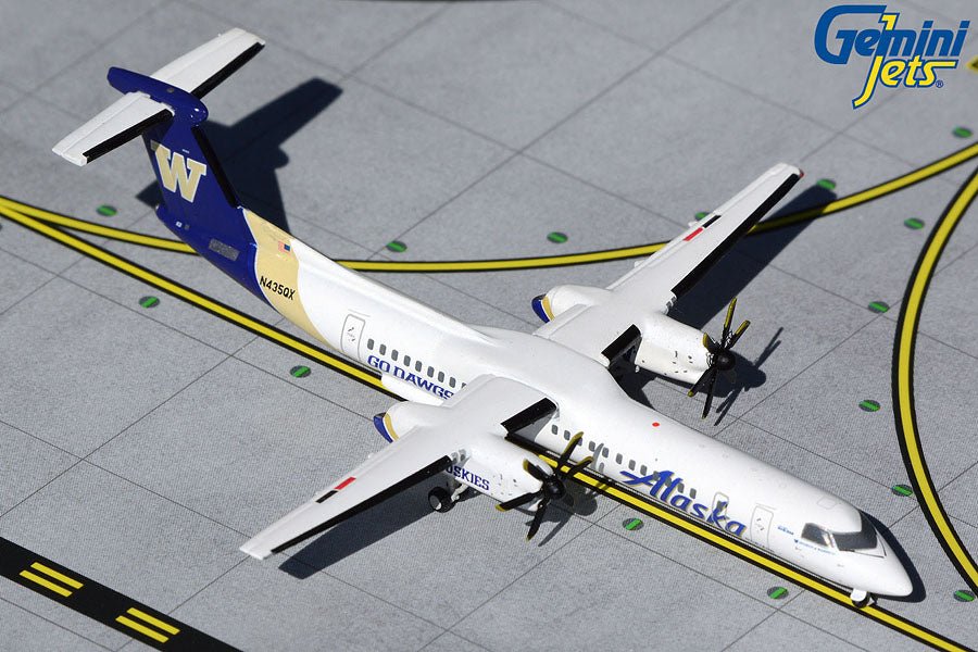 Gemini Jets GJASA2027 1:400 Alaska Bombardier Dash 8Q - 400 N435QX "University of Washington Huskies"