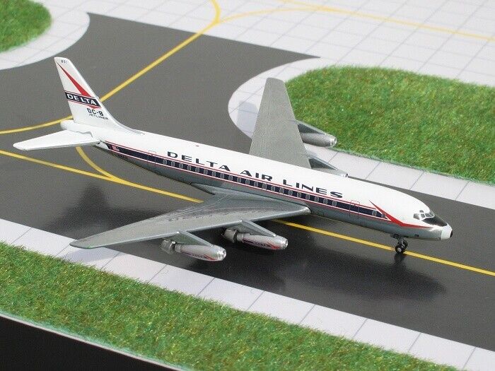 Gemini Jets GJDAL367 1:400 Delta Airlines DC - 8 - 11