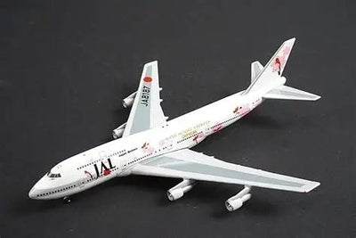 Gemini Jets GJJAL008 1:400 JAL Boeing 747 - 300 JA8187