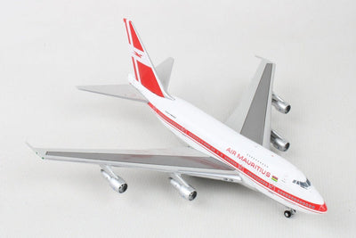Gemini Jets GJMAU1496 1:400 Air Mauritius Boeing 747SP 3B - NAG