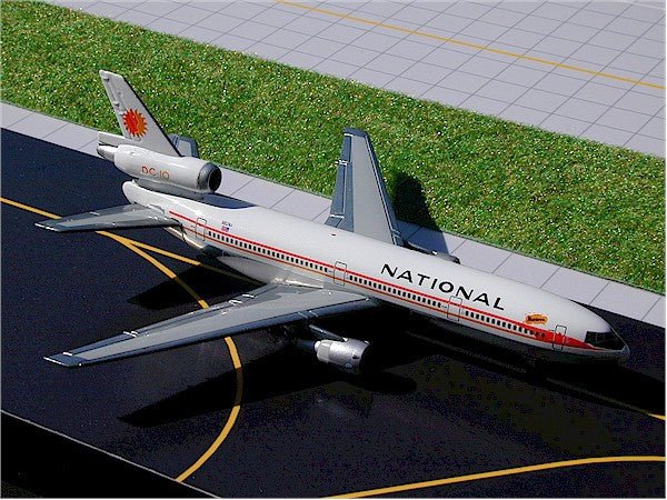 Gemini Jets GJNAL169 1:400 National McDonnell Douglas DC-10-30 N82NA