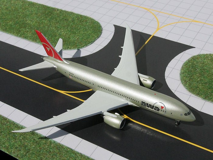 Gemini Jets GJNWA665 1:400 Northwest Airlines Boeing 787 - 8 N787NW (Box has minor shelf wear)