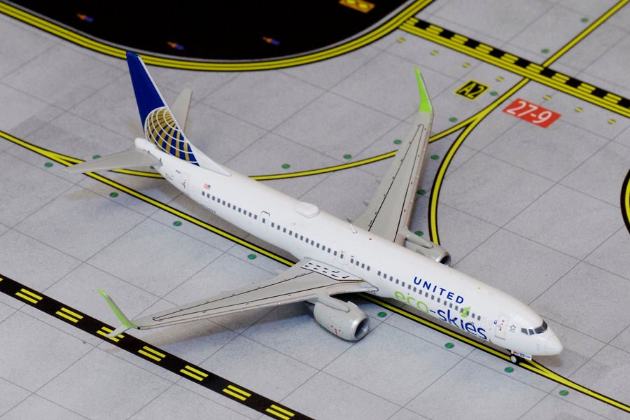 Gemini Jets GJUAL1458 1:400 United Boeing 737 - 900ER N75432