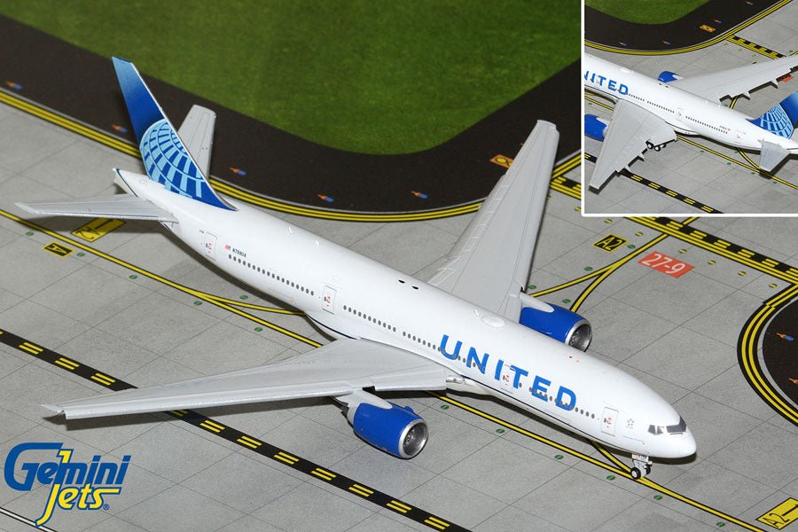 Gemini Jets GJUAL2230F 1:400 United Airlines B777 - 200ER N798UA (flaps down)