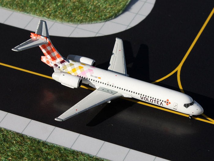 Gemini Jets GJVOE1324 1:400 Volotea Boeing 717 - 200