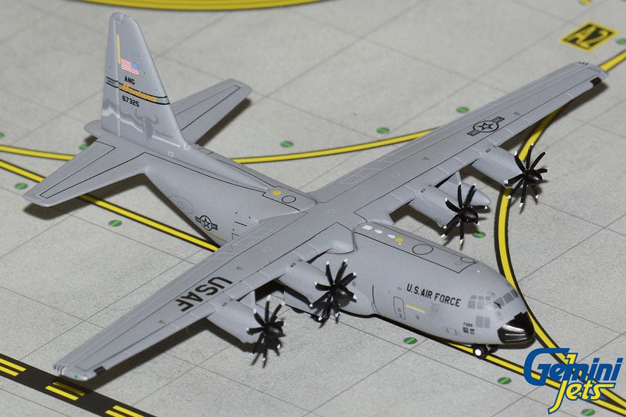 Gemini Macs GMUSA151 1:400 U.S. Air Force C - 130H Hercules 96 - 7325 (Montana ANG)