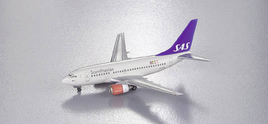 Herpa 560306 1:400 Scandinavian Airlines Boeing 737 - 600