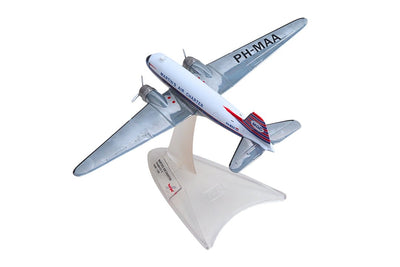 HERPA 573566 1:200 Martin's Air Charter Douglas DC - 3