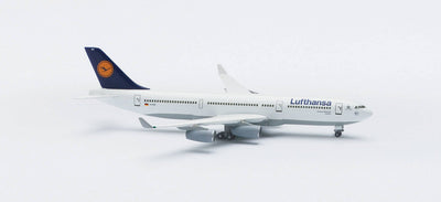 Herpa Wings 516518 1:500 Lufthansa Airbus A330 - 200