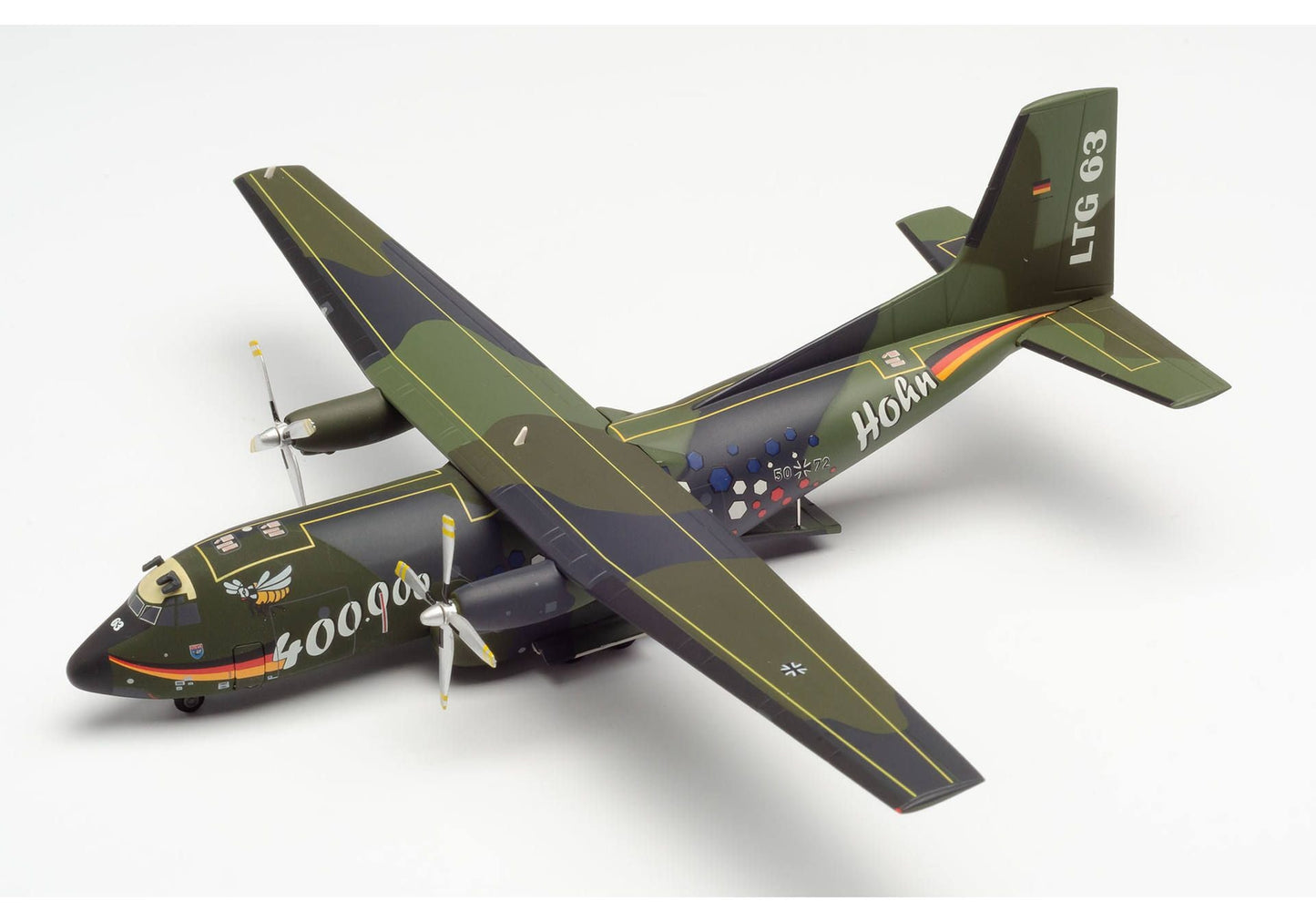 Herpa Wings 570909 1:200 German Air Force C - 160 50+72 "400,000 Flugstunden"