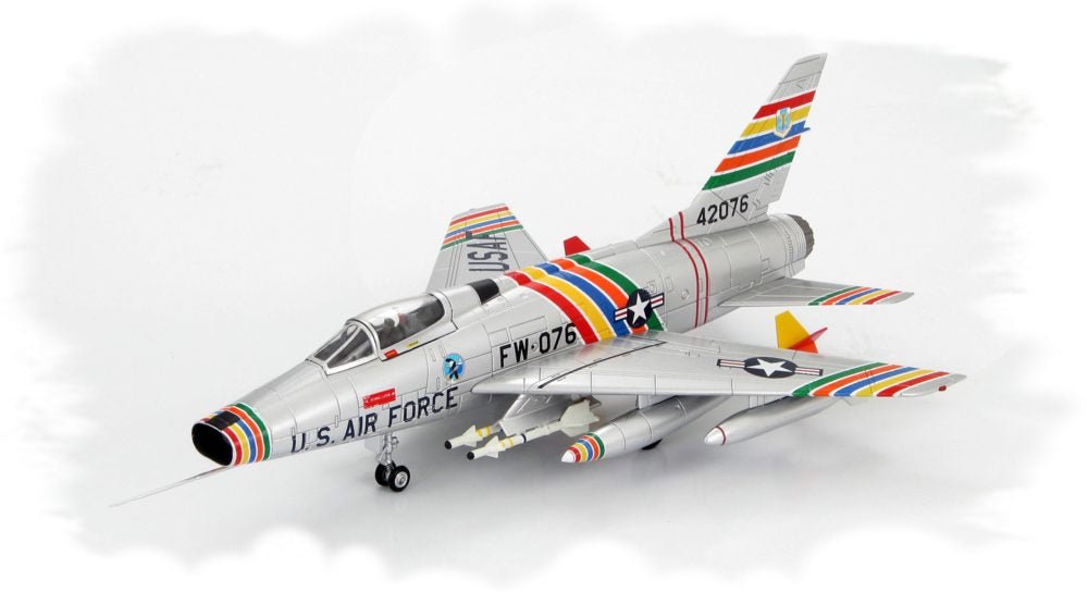 Hobby Master HA2105 1:72 F - 100C "Super Sabre" Col. George Laven, USAF, 479th TFW Commander