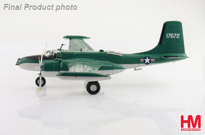 Hobby Master HA3229 1:72 B - 26K Counter Invader 64 - 17672, USAF, 1960s