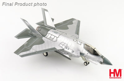 Hobby Master HA6210 1:72 F - 35C "Mirror Coating" XE - 100/168733, US Navy, August 2022