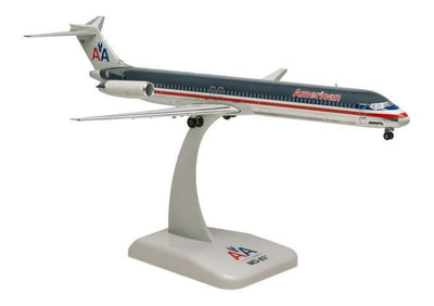 Hogan Wings 9680 1:200 American Airlines MD - 83 N9677W