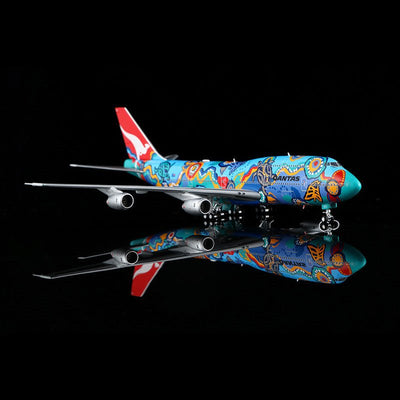 HX Models B606501 1:400 Qantas B747 - 300 "Nalanji Dreanming"VH - EBU