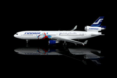 SQ Wings L2232FD 1:200 Finnair MD-11 OH-LGD Official Airline of Santa Claus livery Flaps Down