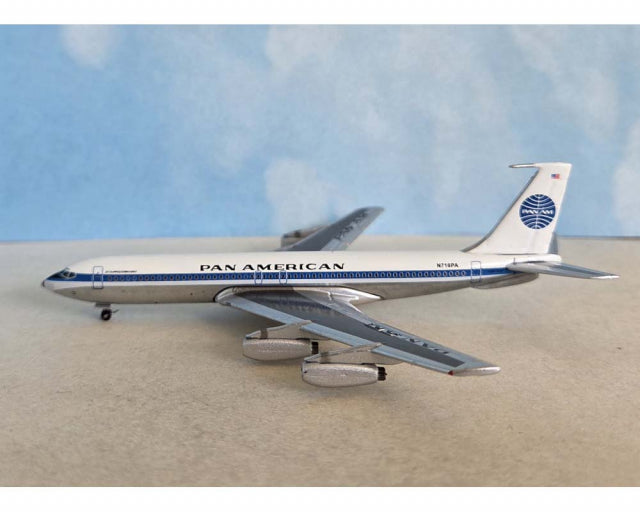 Aero Classics PAMC4716 1:400 Pan American B.707-321 N716PA